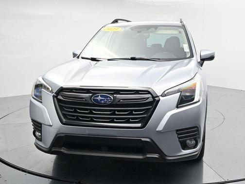 Ice Silver Metallic 2023 Subaru Forester Limited