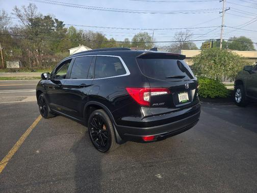 Crystal Black Pearl 2021 Honda Pilot AWD Special Edition