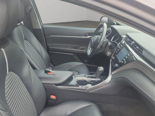 Predawn Gray Mica 2019 Toyota Camry SE