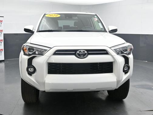 Ice Cap 2024 Toyota 4Runner SR5