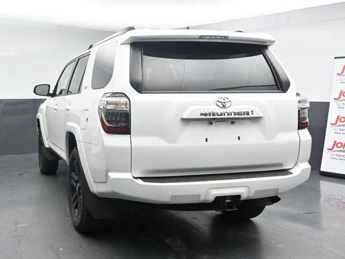 Ice Cap 2024 Toyota 4Runner SR5