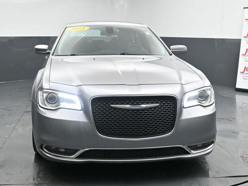 2015 Chrysler 300 Limited