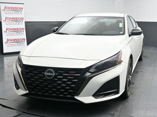 2023 Nissan Altima SR FWD