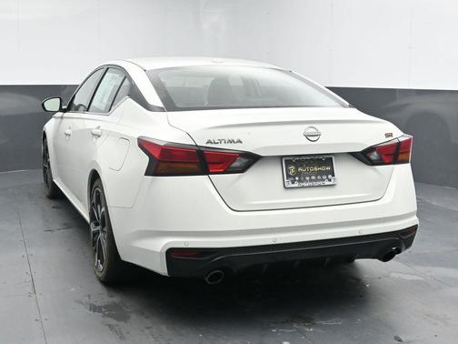 2023 Nissan Altima SR FWD