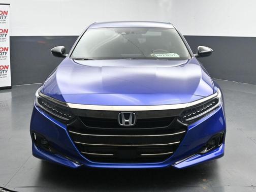 Still Night Pearl 2022 Honda Accord Sport 1.5T