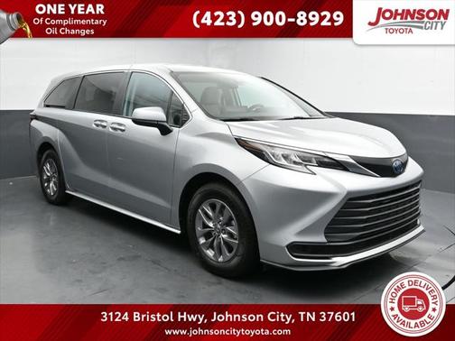 2023 Toyota Sienna LE