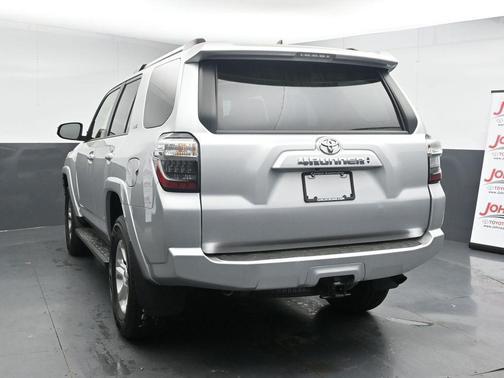 Classic Silver Metallic 2024 Toyota 4Runner SR5