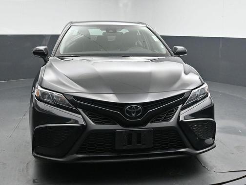 Midnight Black Metallic 2023 Toyota Camry SE