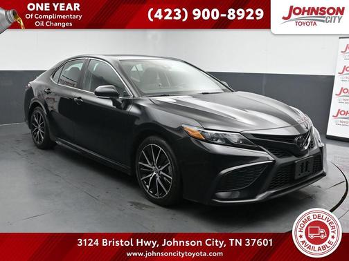 Midnight Black Metallic 2023 Toyota Camry SE