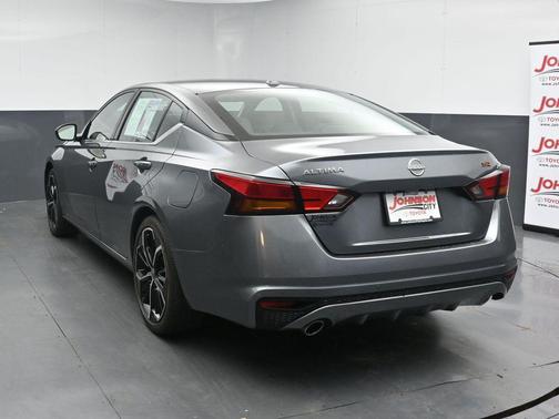 Gun Metallic 2024 Nissan Altima SR FWD