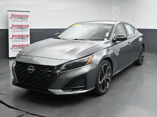 Gun Metallic 2024 Nissan Altima SR FWD