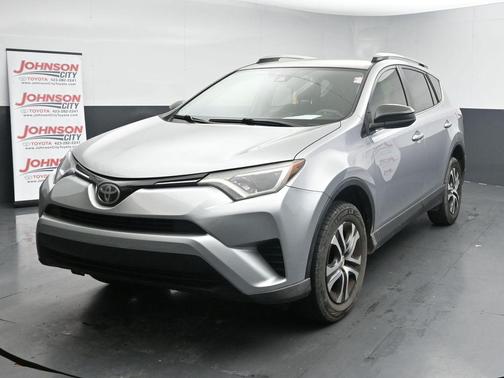 Silver Sky Metallic 2018 Toyota RAV4 LE