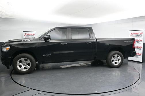 Diamond Black Crystal Pearlcoat 2023 RAM 1500 Big Horn/Lone Star