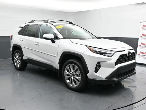2025 Toyota RAV4 XLE Premium