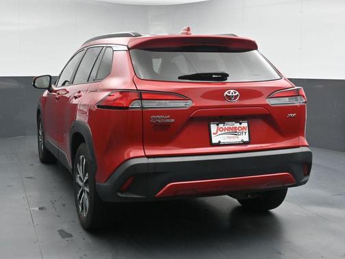 Barcelona Red Metallic 2022 Toyota Corolla Cross XLE