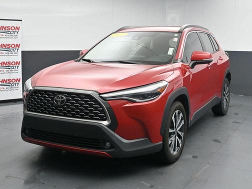 Barcelona Red Metallic 2022 Toyota Corolla Cross XLE