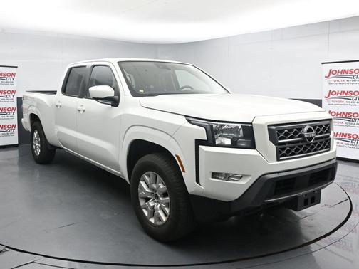 Glacier White 2022 Nissan Frontier SV