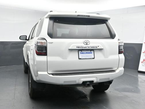 Super White 2019 Toyota 4Runner SR5 Premium