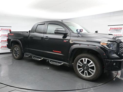 Midnight Black Metallic 2019 Toyota Tundra SR5