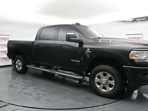 2023 RAM 2500 Big Horn Crew Cab 4x4 6'4' Box