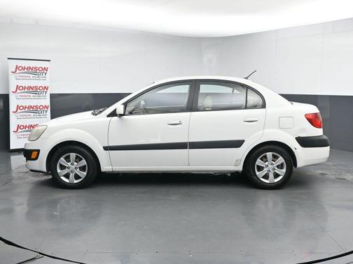 Clear White 2008 Kia Rio LX
