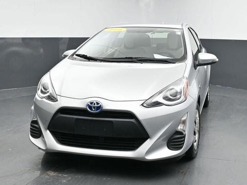 2016 Toyota Prius c One