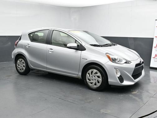 2016 Toyota Prius c One