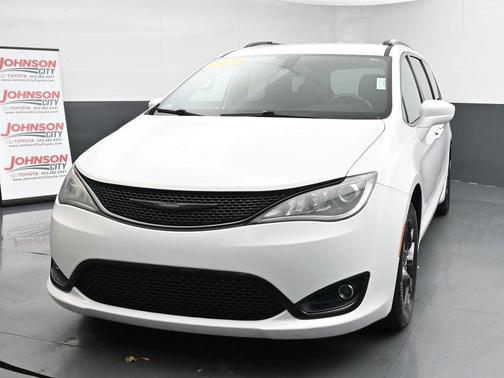 2020 Chrysler Pacifica Touring-L Plus