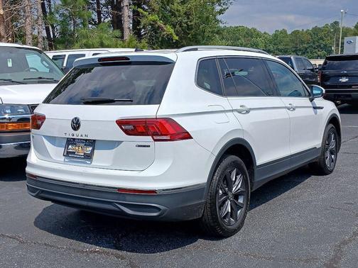 Pure White 2024 Volkswagen Tiguan 2.0T SE 4MOTION