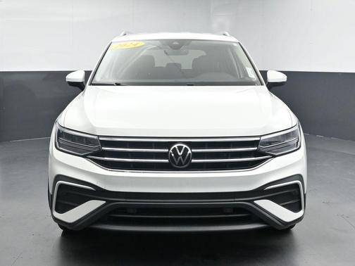 Pure White 2024 Volkswagen Tiguan 2.0T SE 4MOTION
