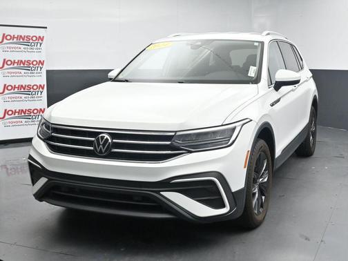 Pure White 2024 Volkswagen Tiguan 2.0T SE 4MOTION