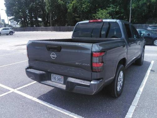 2023 Nissan Frontier SV