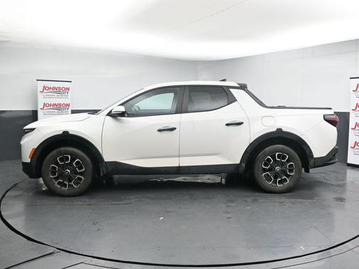 Atlas White 2023 Hyundai SANTA CRUZ SEL