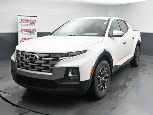 Atlas White 2023 Hyundai SANTA CRUZ SEL