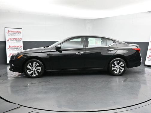 2022 Nissan Altima S FWD