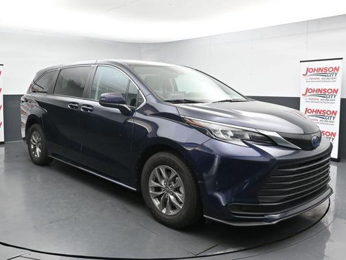 Blueprint 2024 Toyota Sienna LE