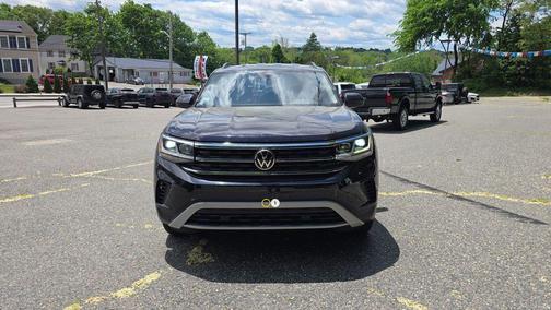 Deep Black Pearl 2021 Volkswagen Atlas 3.6L SE w/Technology