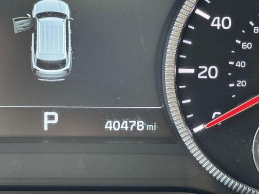 Glacial White Pearl 2022 Kia Telluride SX