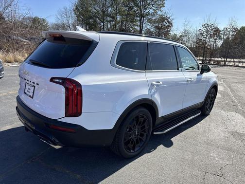 Glacial White Pearl 2022 Kia Telluride SX
