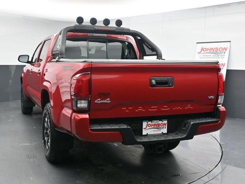Barcelona Red Metallic 2022 Toyota Tacoma SR