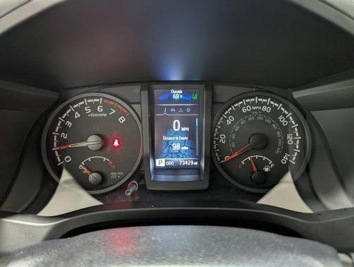 2022 Toyota Tacoma SR