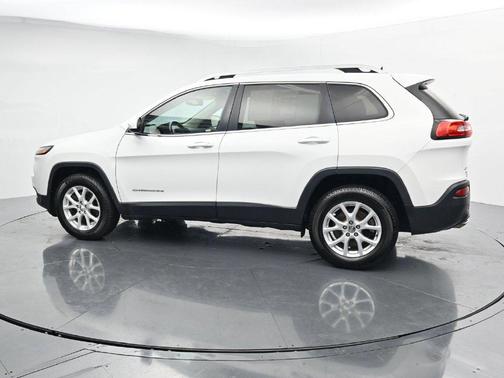 Bright White Clearcoat 2016 Jeep Cherokee Latitude