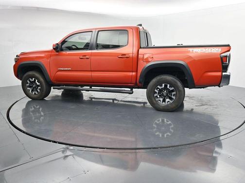 Inferno 2016 Toyota Tacoma TRD Off Road