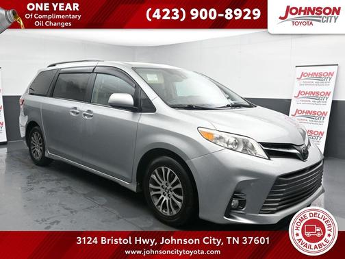 2019 Toyota Sienna SE