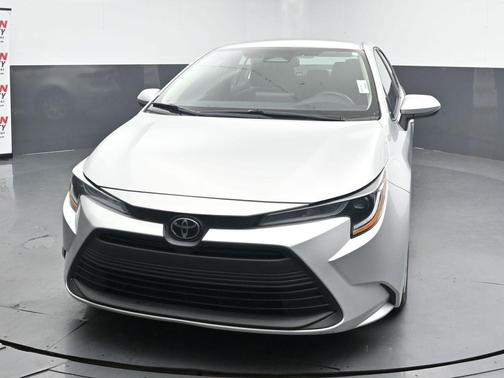 Classic Silver Metallic 2024 Toyota Corolla LE