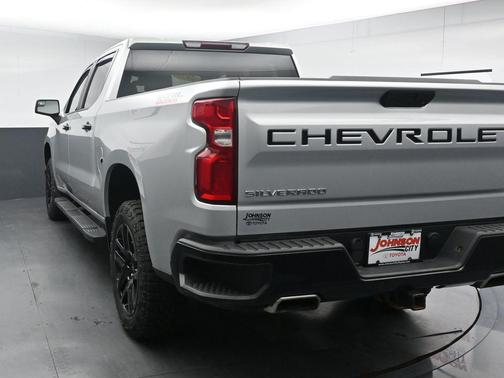 Silver Ice Metallic 2021 Chevrolet Silverado 1500 LT Trail Boss