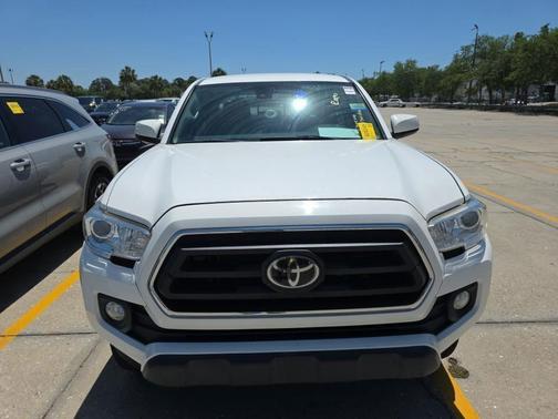 Super White 2020 Toyota Tacoma SR5