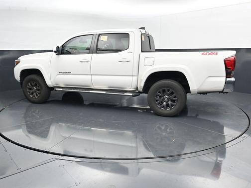 Super White 2020 Toyota Tacoma SR5