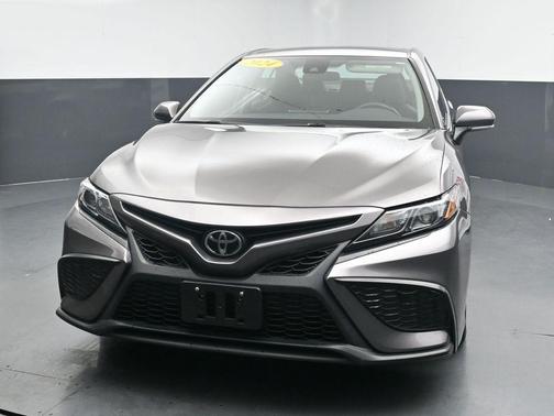 Predawn Gray Mica 2024 Toyota Camry SE
