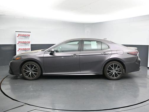 Predawn Gray Mica 2024 Toyota Camry SE